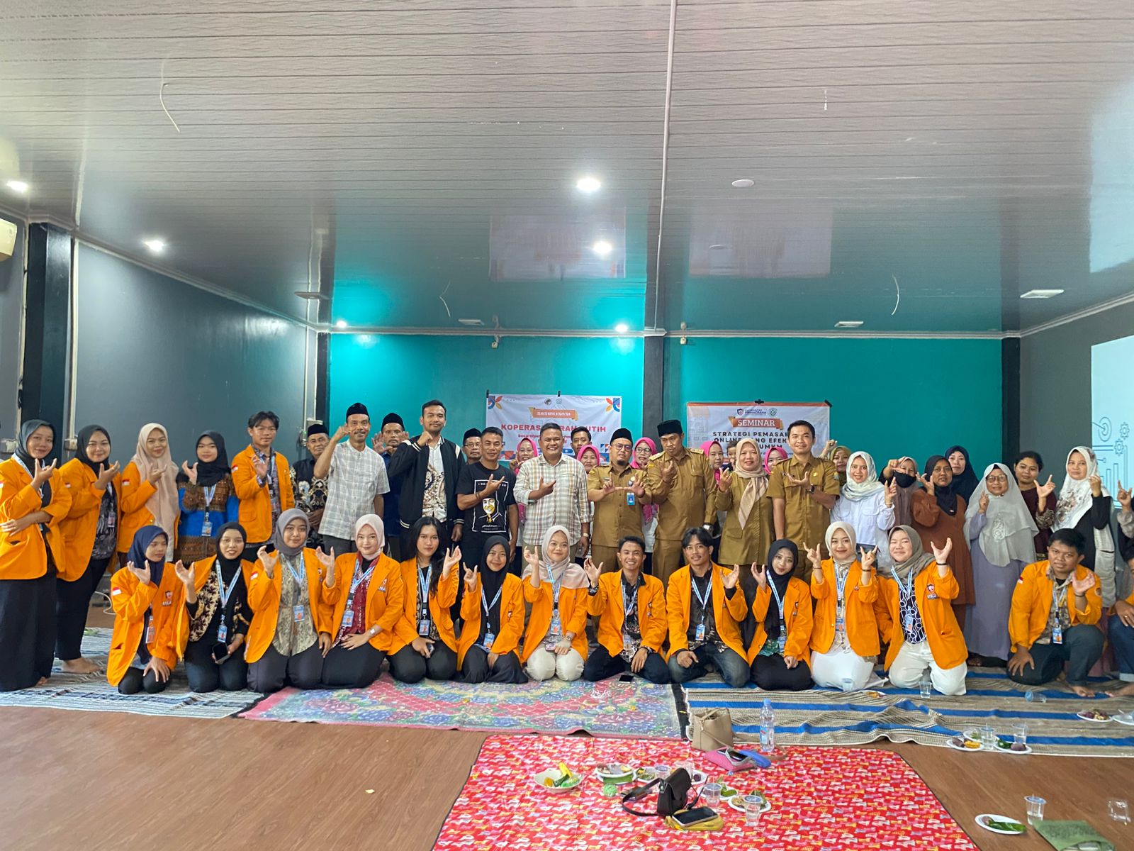 KKM 08 UPG Gelar Seminar UMKM: Tingkatkan Pemasaran Online dan Sosialisasi Koperasi Merah Putih di Kelurahan Cipete, Kota Serang